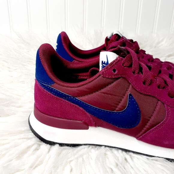 NEW Nike Internationalist True Berry women’s - Picture 9 of 15